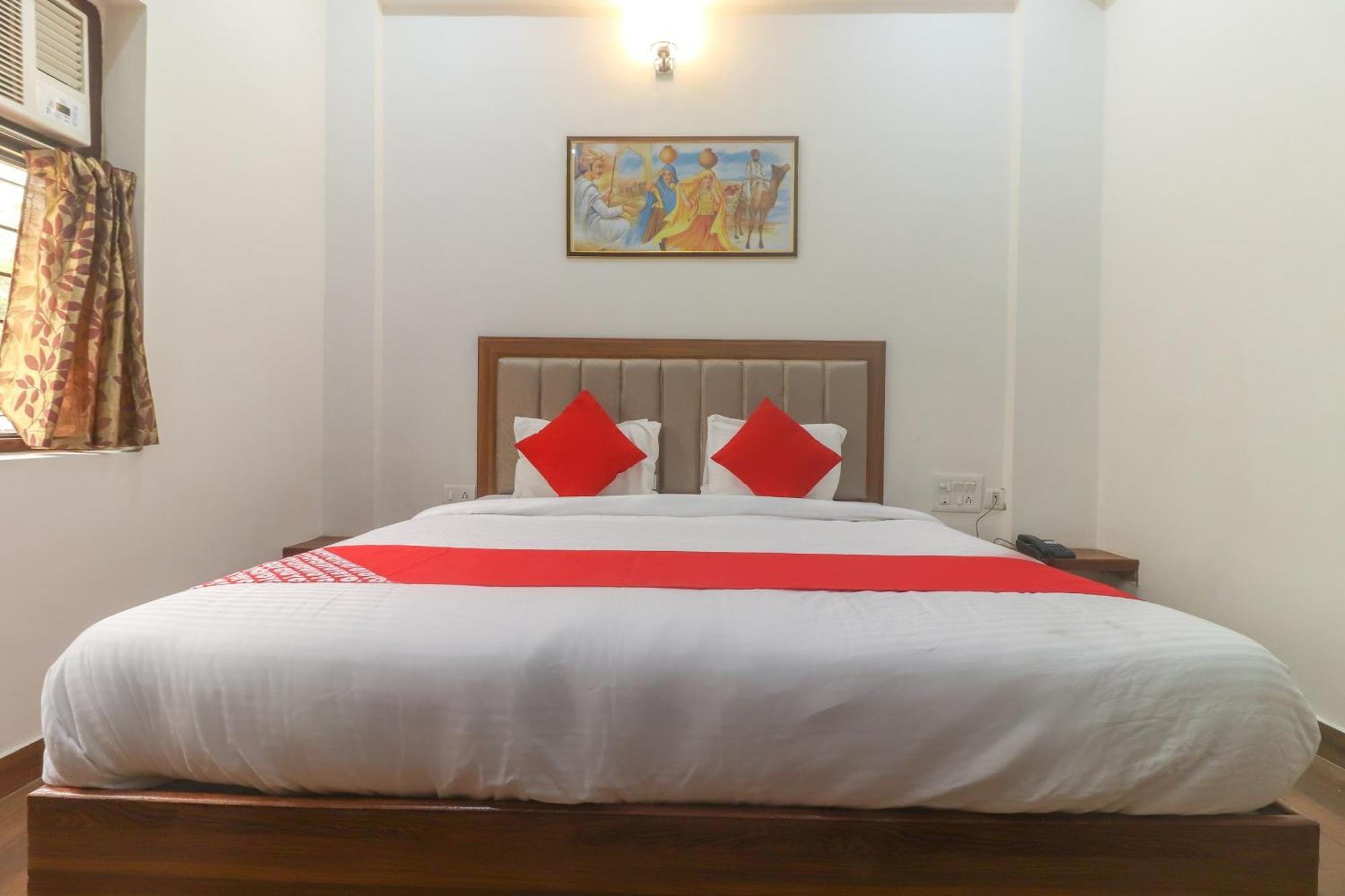 Hotel O Taj Classic Tajganj Luaran gambar