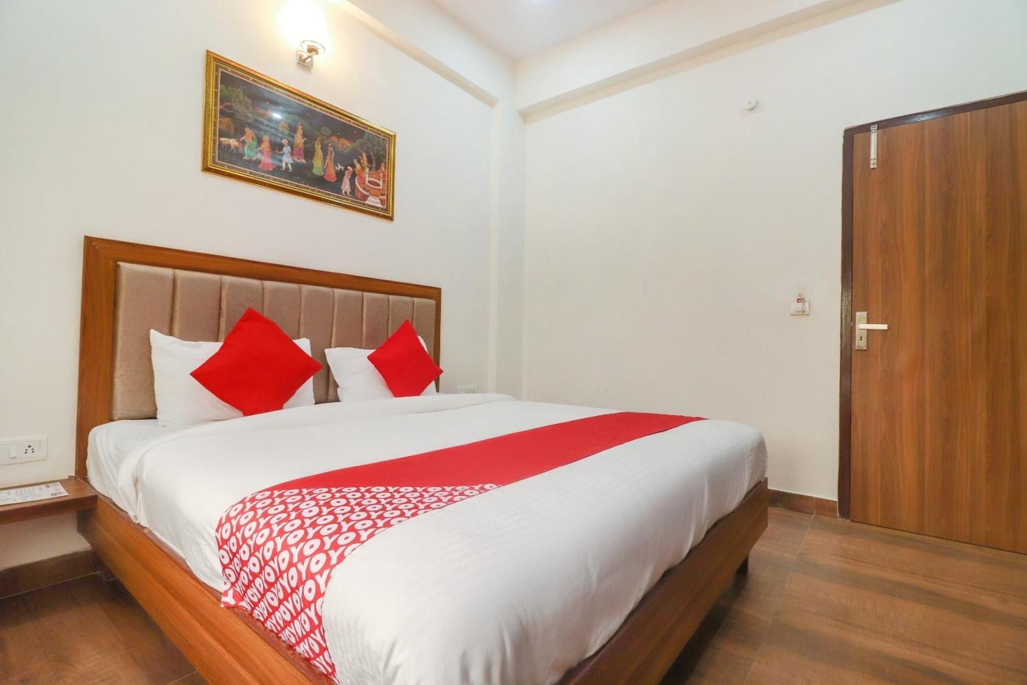 Hotel O Taj Classic Tajganj Luaran gambar