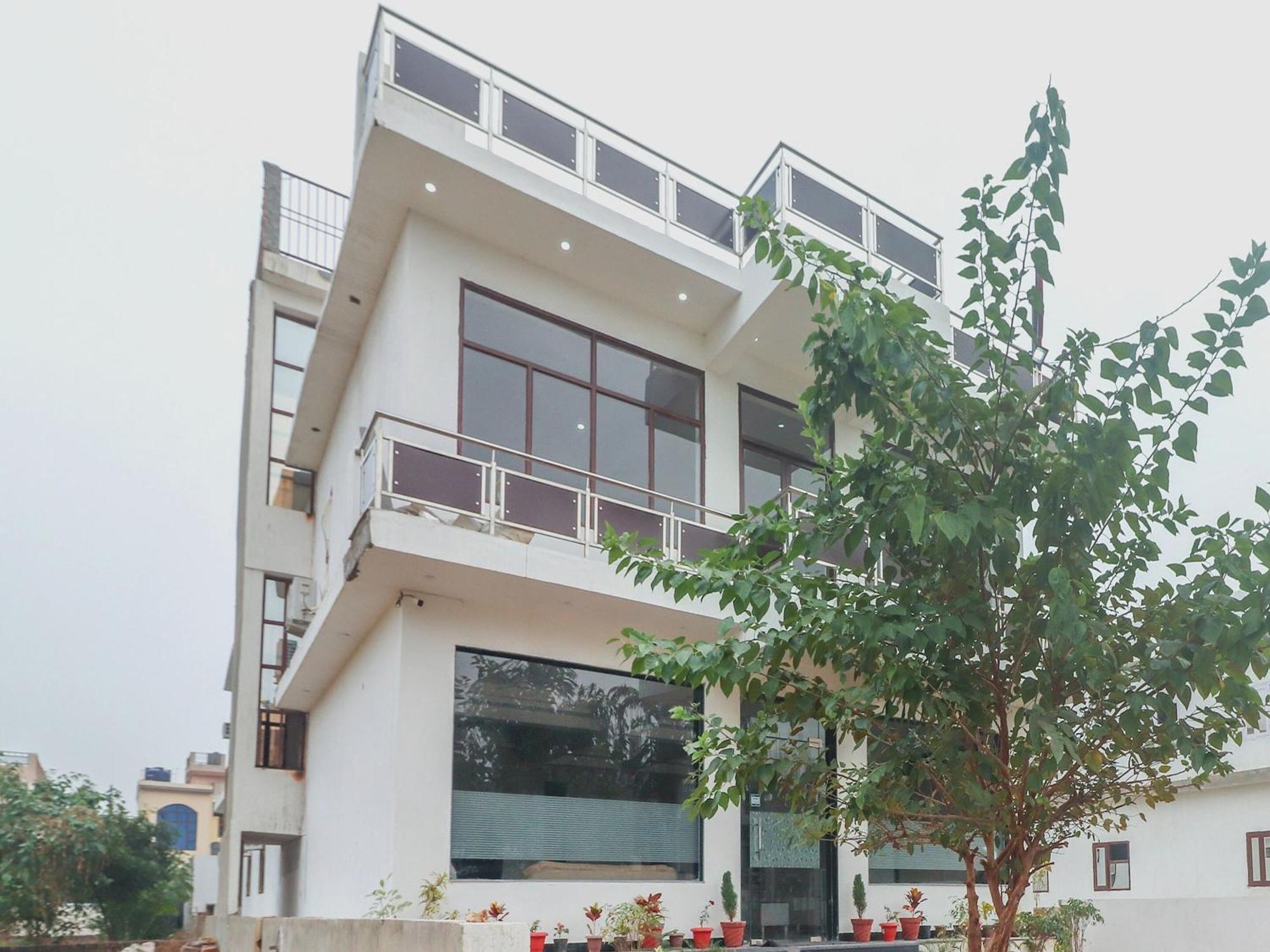 Hotel O Taj Classic Tajganj Luaran gambar