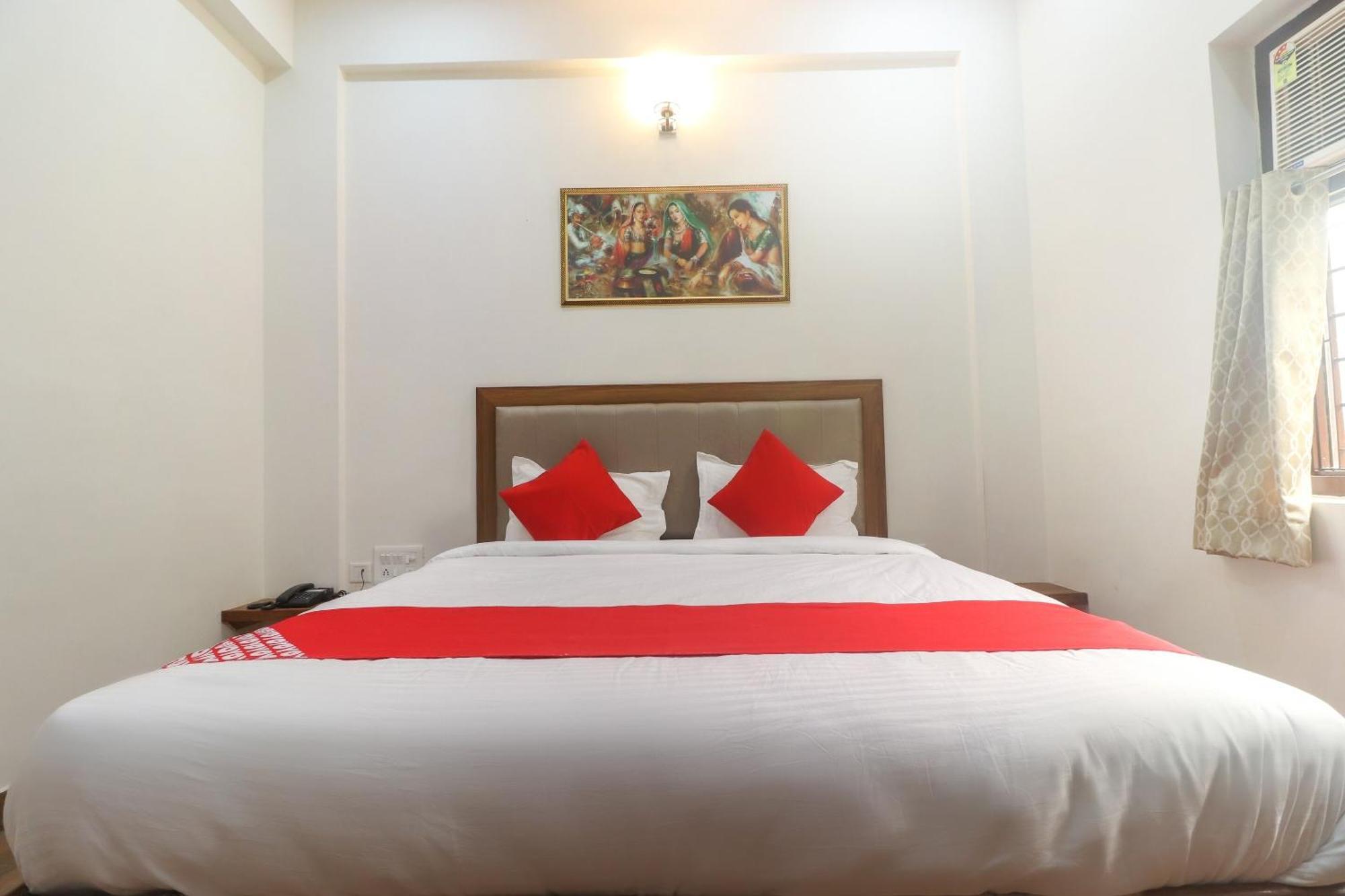 Hotel O Taj Classic Tajganj Luaran gambar