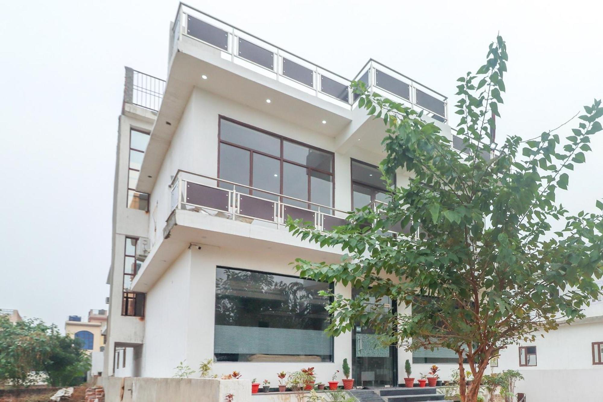 Hotel O Taj Classic Tajganj Luaran gambar